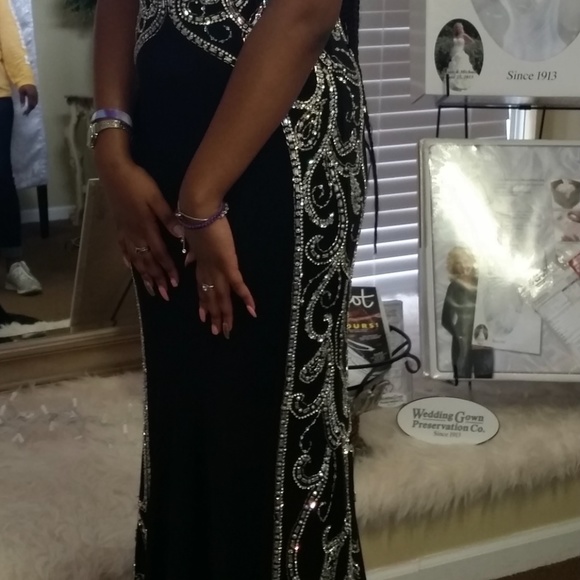 Prom Dress - Picture 4 of 4